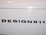 D E S I G N  9 1 1 - Badge logo in Chrome
