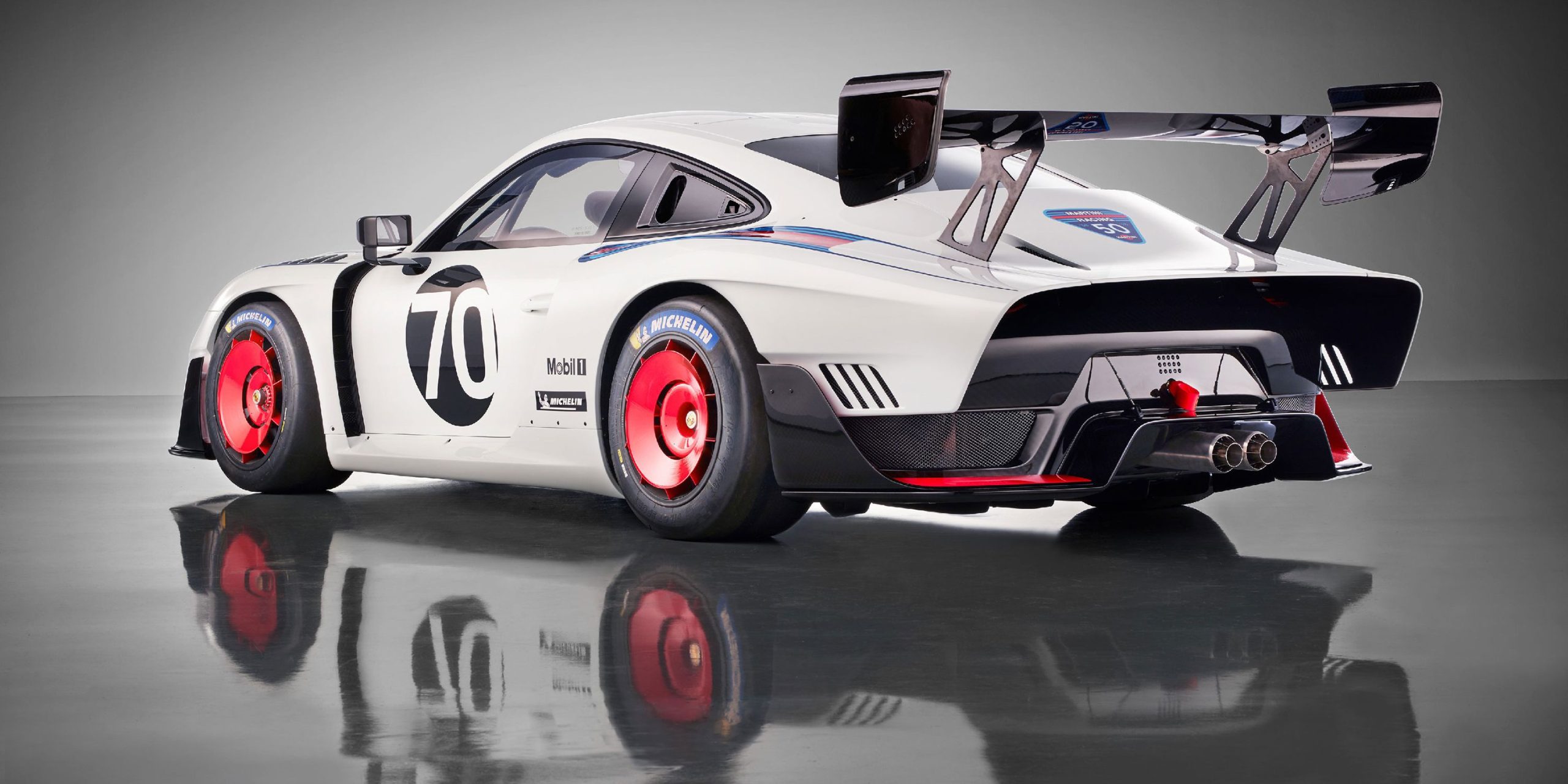 【Tonka】ニューカーキャリアPorsche 935 2台 The New Porsche 935 That Everyone Is Talking About | Design911