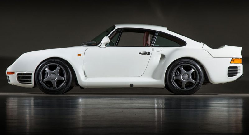 White Porsche 959