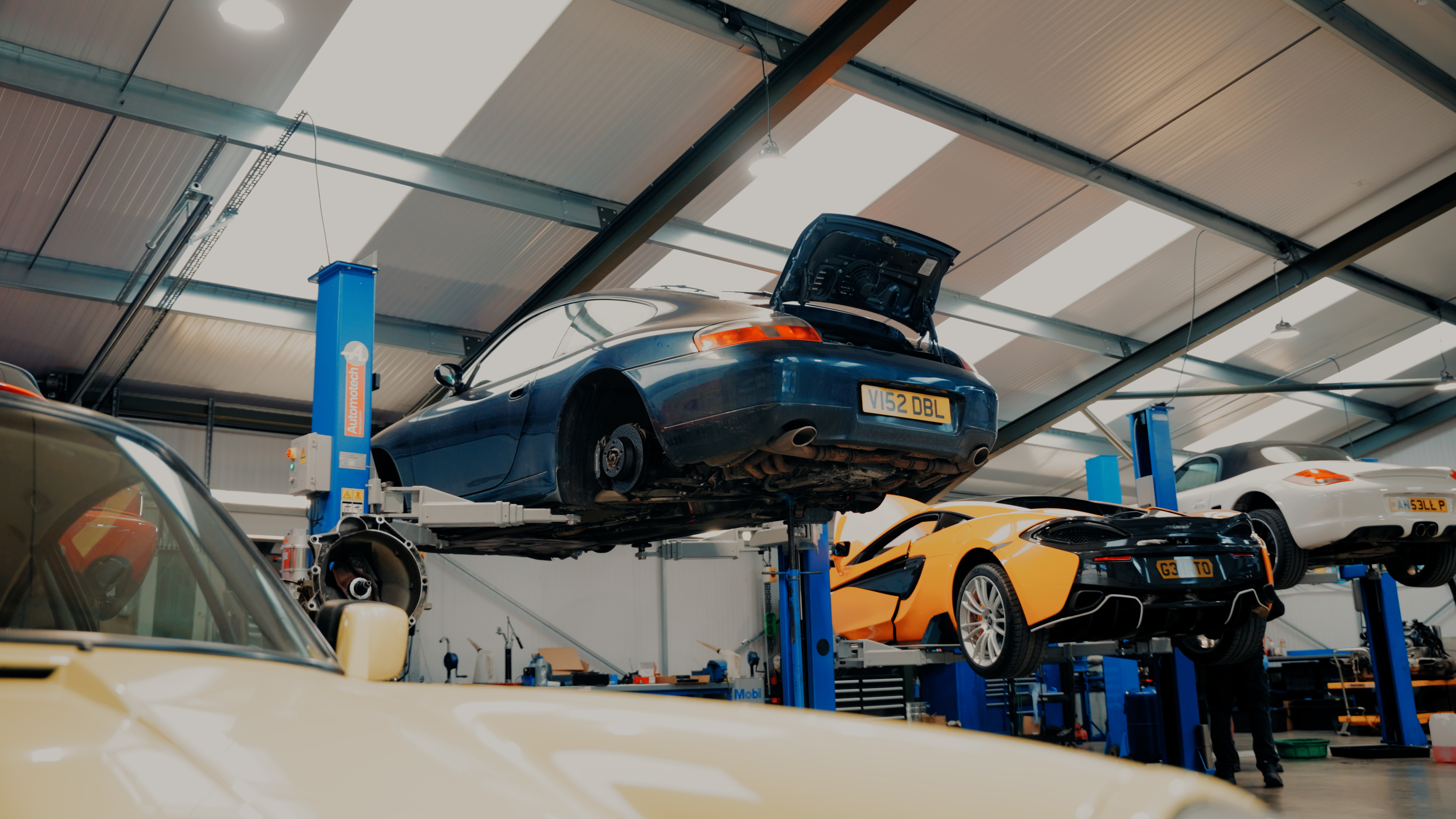 Mat Watsons Porsche 996 IMS replacement project at Rennworks in Stevenage.