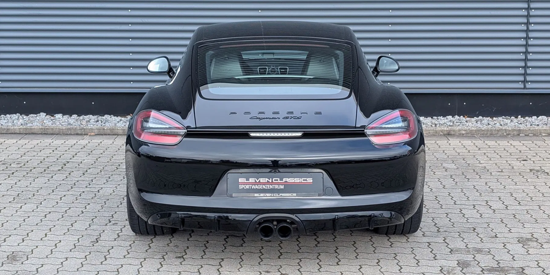 Porsche <yoastmark class=