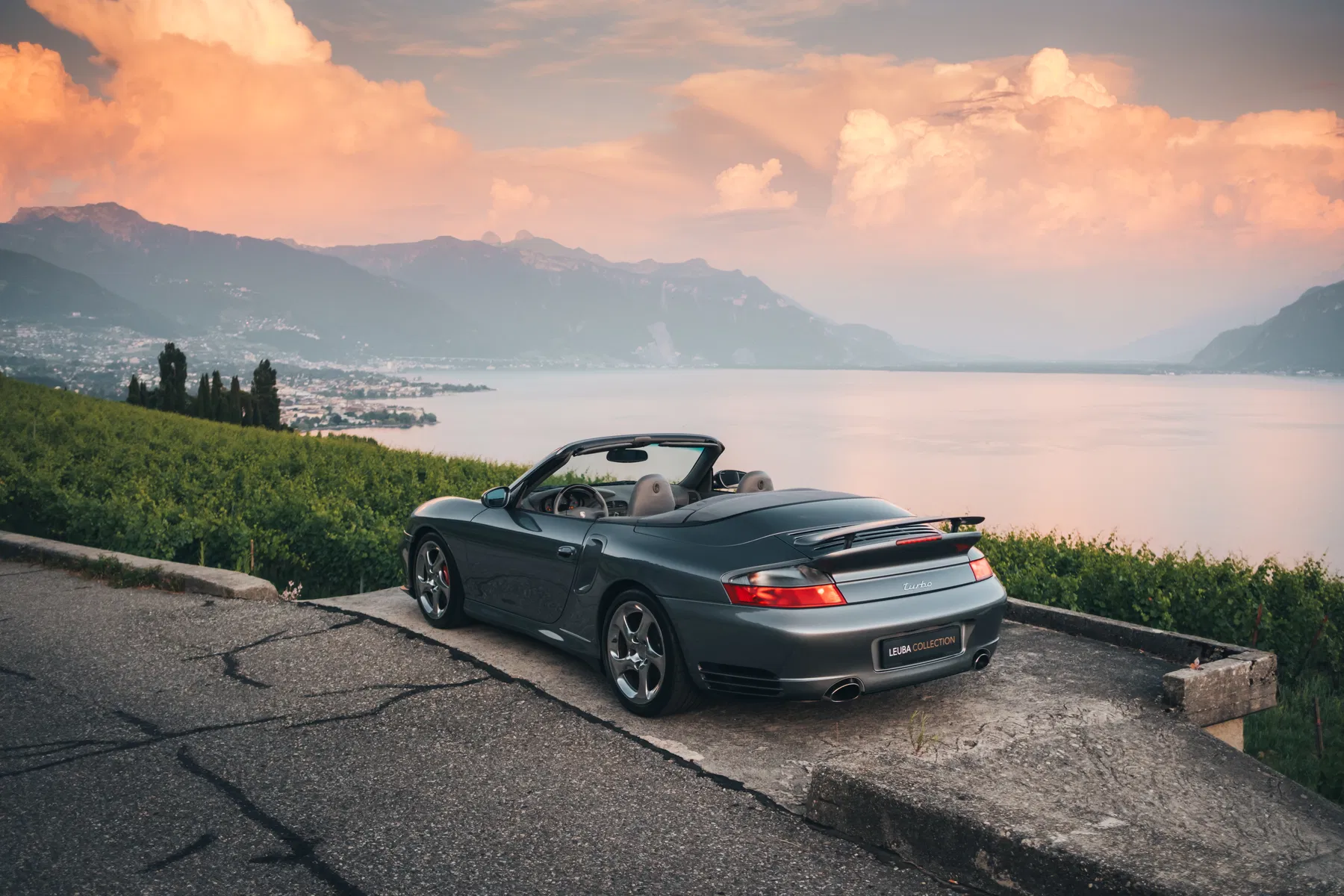 https://www.elferspot.com/en/car/porsche-996-turbo-2004-5030571/