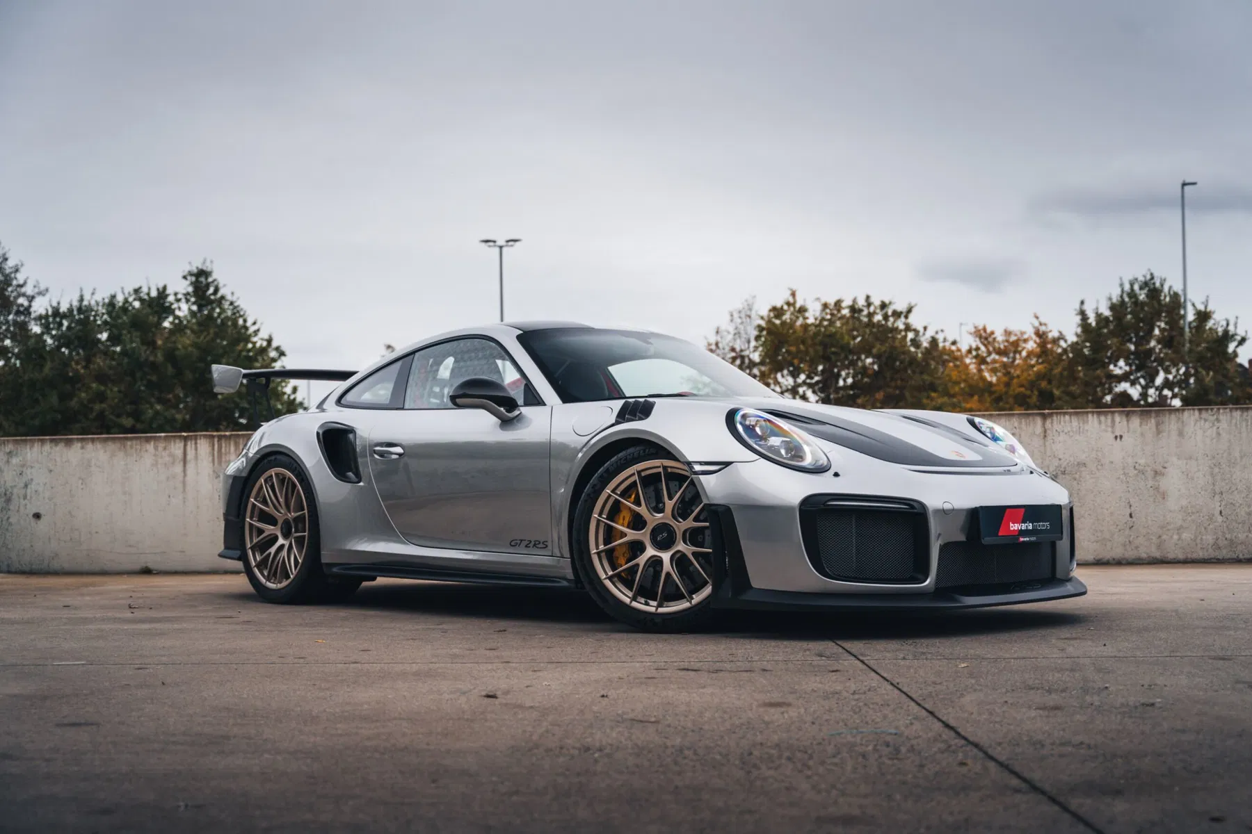https://www.elferspot.com/en/car/porsche-991-gt2-rs-2019-5582135/