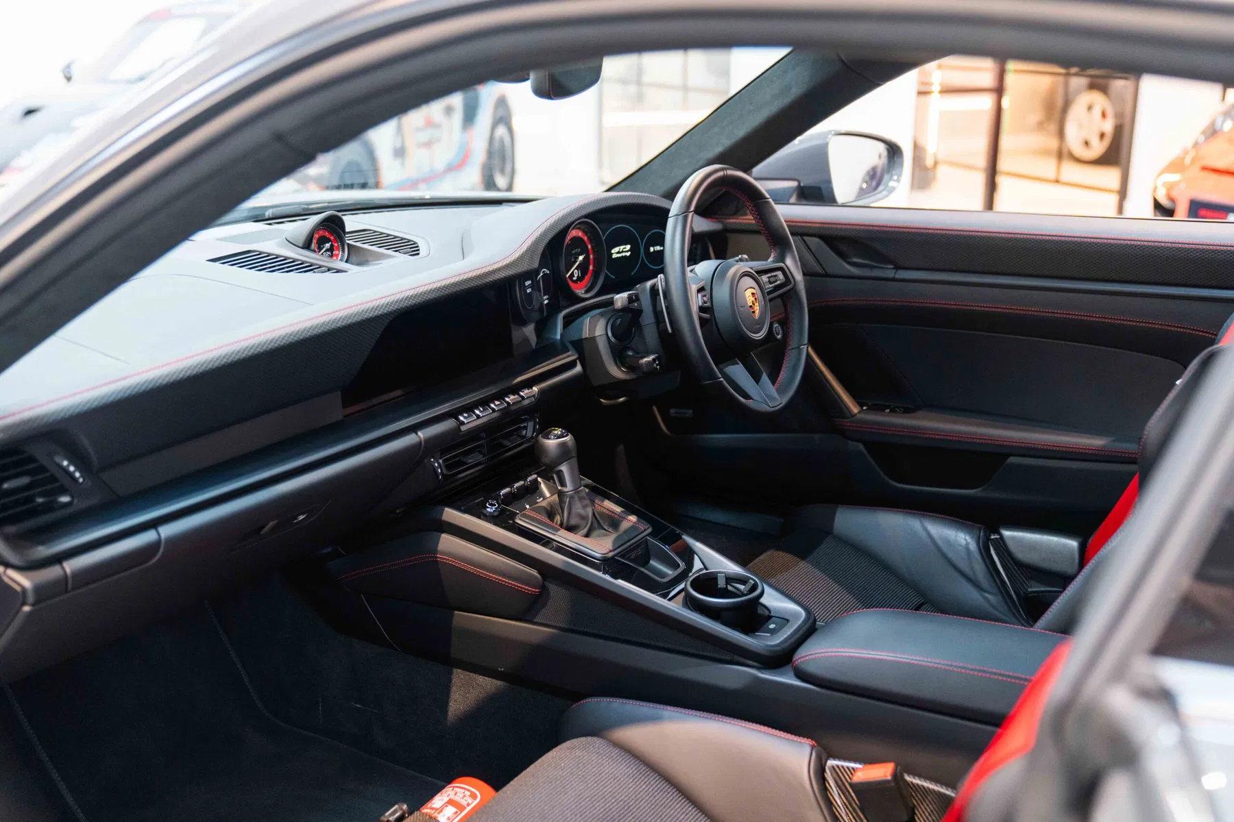 https://www.elferspot.com/en/car/porsche-992-gt3-touring-2022-4194275/