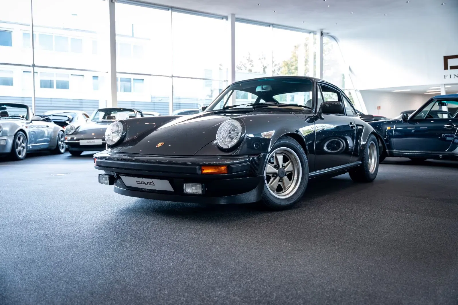 https://www.elferspot.com/en/car/porsche-911-sc-1980-5464128/