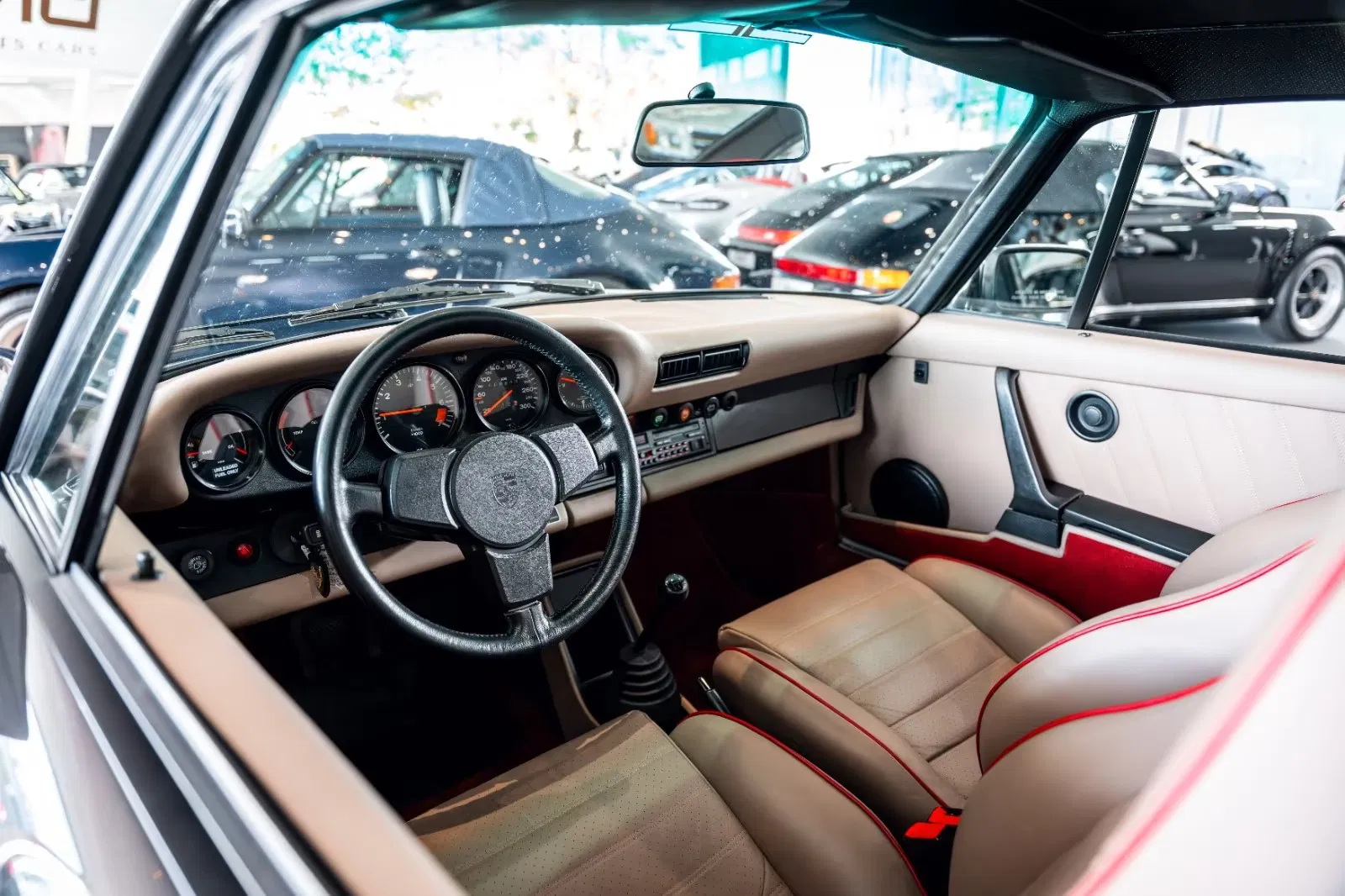 https://www.elferspot.com/en/car/porsche-911-sc-1980-5464128/