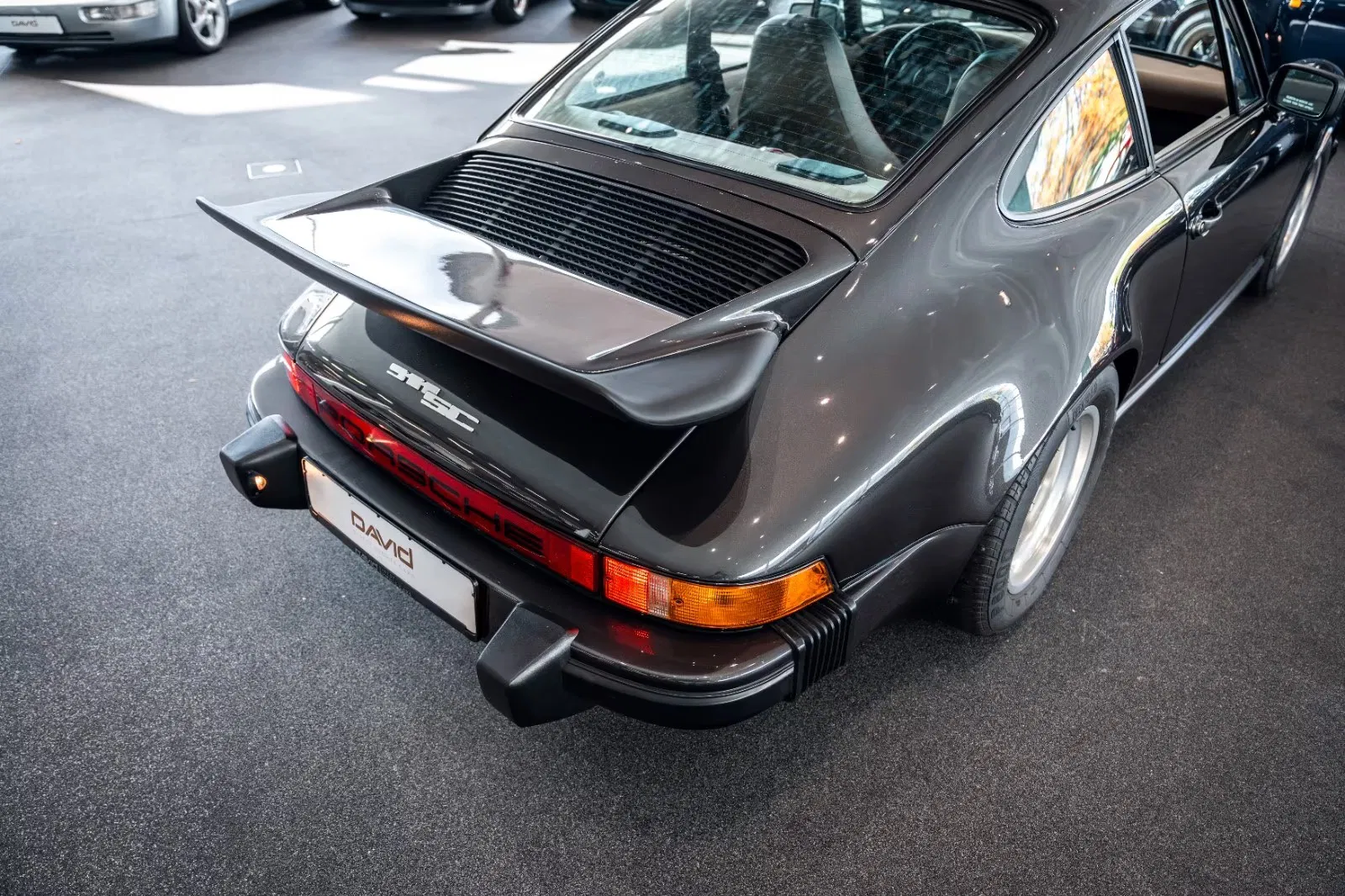 https://www.elferspot.com/en/car/porsche-911-sc-1980-5464128/