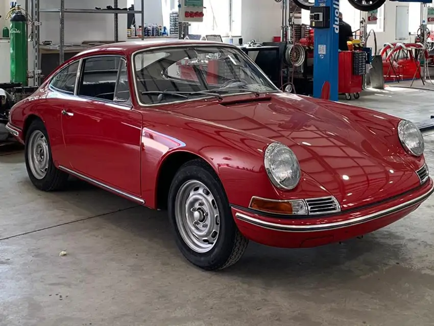 Porsche 911 2.0L Coupe Manual Gearbox Polo Red LHD