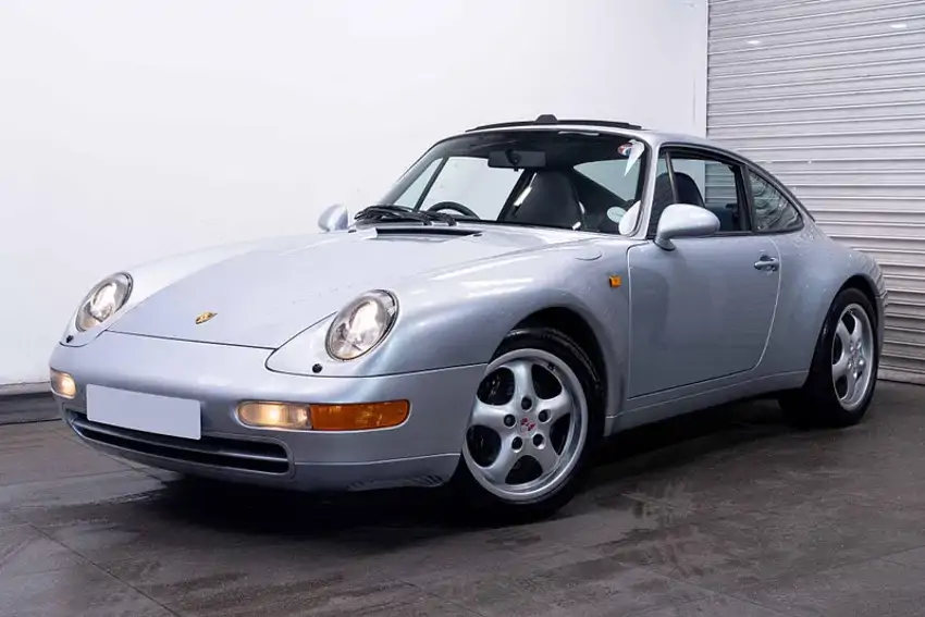 Porsche 993 C2 Targa 3.6L 1995 Silver RHD
