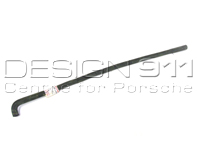 Expansion tank to shut off valve hose. Porsche 944 / 968 - 94120171511