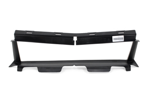 Front bumper centre air guide. Porsche 982 Boxster Spyder / Cayman GT4
