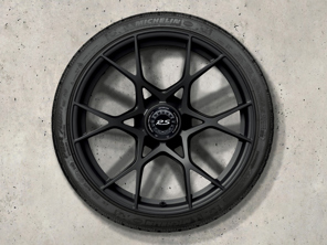 20' 718 Cayman GT4 RS in Black (satin-gloss) alloy wheels and winter tyres Original Porsche - 98204460020