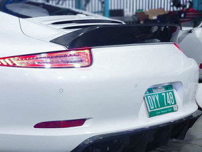 Carbon ducktail and rear diffuser kit. Porsche 991.1