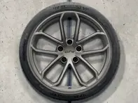 20' 718 Cayman GT4 Set of wheels, in Platinum. Original Porsche - 98204460302