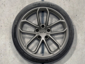 20' 718 Cayman GT4 Set of wheels, in Platinum. Original Porsche - 98204460302