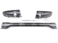 LED tail lights with light panel, darkened. black-coloured 'PORSCHE' logo Porsche Macan II - 95B04490502, 95B945091N, 95B945092N, 95B945208FY, 95B853687A