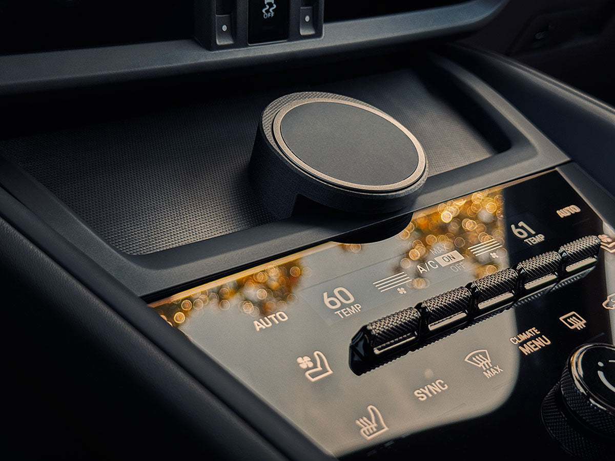 Wireless phone Charger with MagSafe for Porsche Macan Electric