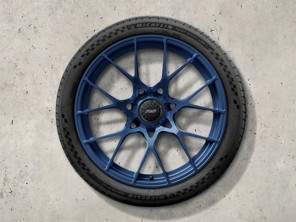 20'/21' 911 GT3 RS Forged aluminium alloy Indigo blue wheel set without tyres. Original Porsche - 992044681CJ