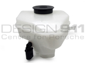 Brake fluid reservoir. Porsche 958 Cayenne MKIII 2011>> - 95835511300