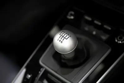 Aluminium silver classic gear knob 7 speed. Porsche 991 / 992 - 991424075108YR, 991424075208YR, 9914240752522W0, 991424075262W0, 991424075322W0, 991424980138YR, 991424980137A0, 991424980138C0, 991424980139H6, 99142498013N11, 99142498013PL1, 991424980238YR, 99142498023DSY, 99142498023DVG, 991424980236U7, 991424980237A0, 991424980238C0, 991424980239H6, 99142498023PL1, 99142498023N11, 991424075318YR, 991424980358YR, 99142498035OG6, 99142498035PL1, 99142498035OH7, 99142498035OK6, 991424980358C0, 991424980359H6, 992711141C8YR, 992711141DOX7, 992711141EOX7, 9927111418YR, 992711141FOX7