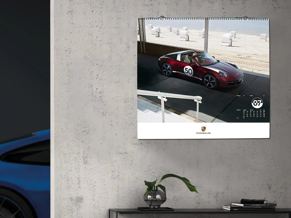 WAP0920020SVPK Porsche Calendar 2025 - Ahead On Rough Roads