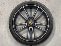 20'/21' 911 Turbo S, in Black. Alloy Wheels & Winter Tyres Original Porsche for 992 (911) Turbo / Turbo S - 992044601AB