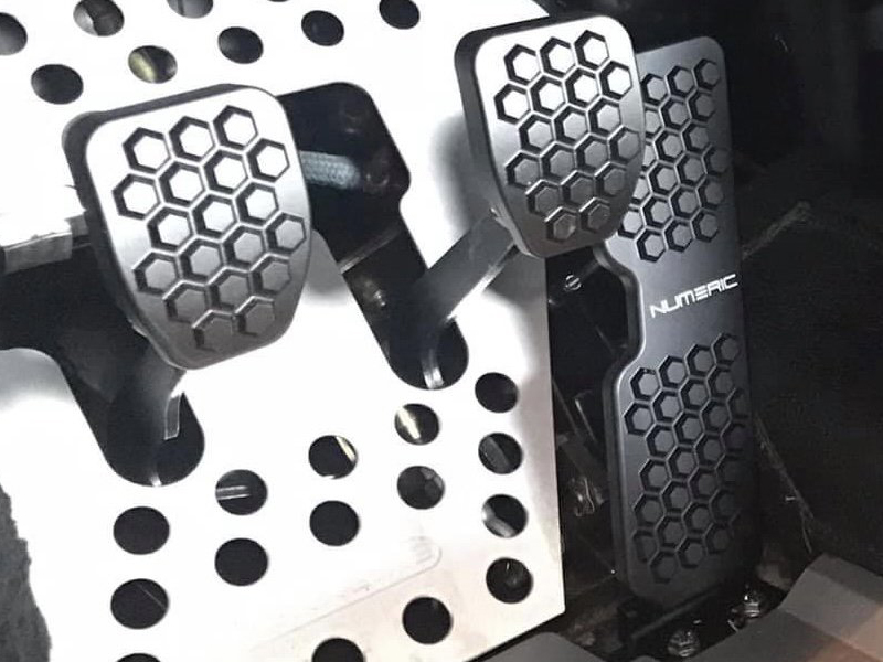 ☆ポルシェ アルミ　フットペダルセット AT　ボクスター　96ｙ～ PORSCHEポルシェ991⁄981⁄997⁄987⁄996⁄986 RuF Style MTペダルセット