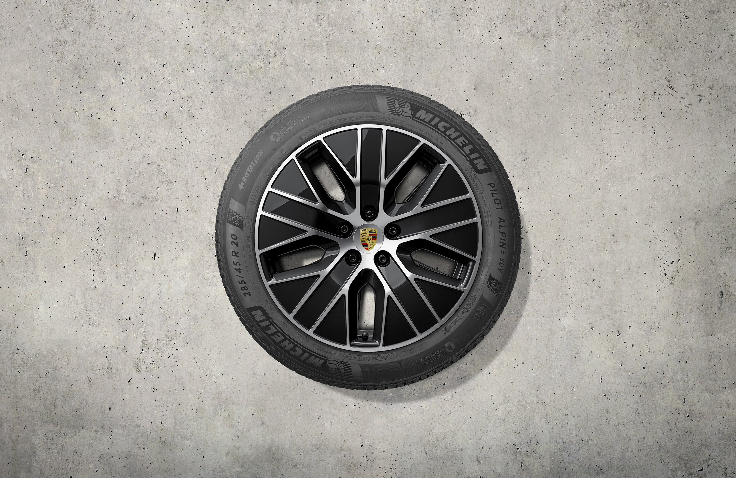 20' Macan S winter wheel-and-tyre set, high gloss black. Porsche Macan-e - 95C044600B