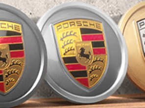 Wheel caps in Platinum Silver with coloured Porsche Crest for Porsche Taycan / Panamera - 9J1073002