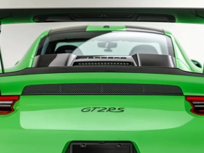 Rear decklid spoiler in high gloss carbon fibre. Porsche 991.2 GT2 RS