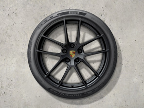 21-inch Turbo GT lightweight summer forged wheel set with track tyres. Porsche Taycan (MK2) Turbo GT 2024>> - 9J1073673AT, 9J104440010 - 9J1073673AT