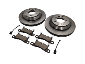 Rear brake pads and brake disc package. Porsche Cayenne 958 - 95535240131, 95535240130