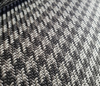 Black / Silver