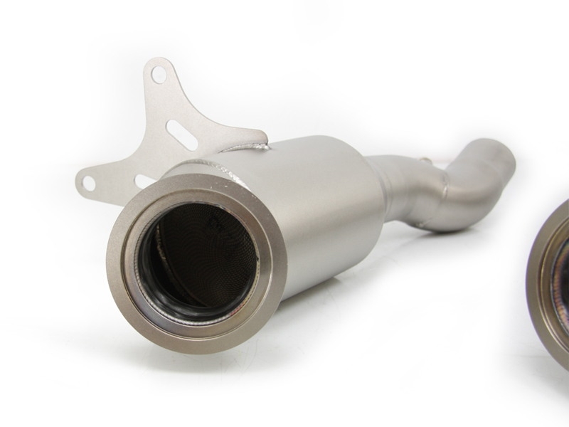 Fits OE exhaust systems, also fits all aftermarket exhaust systems that
